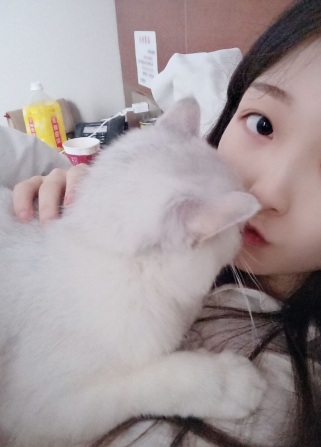 D杯呆萌小萝莉找金主爸爸 第2张