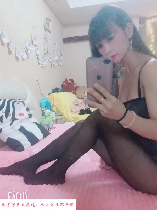 可拍视频抱起来小萝莉 第2张