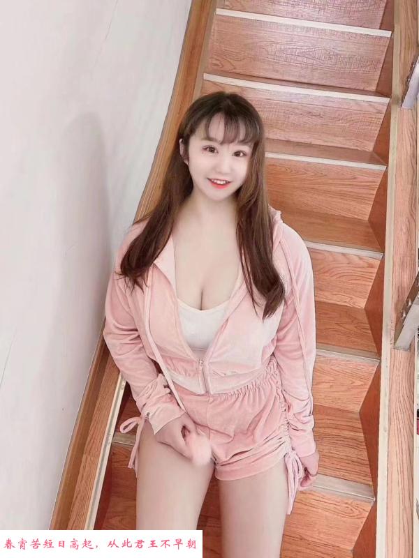 双飞妮妮跟她表妹 第2张