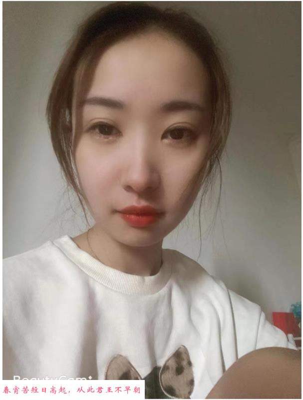 火车站附近小姐姐 第2张