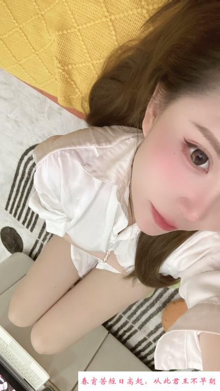 D罩大胸美女 第1张