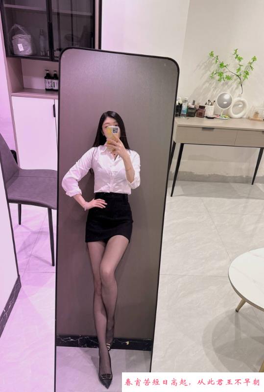长腿黑丝诱惑 第2张