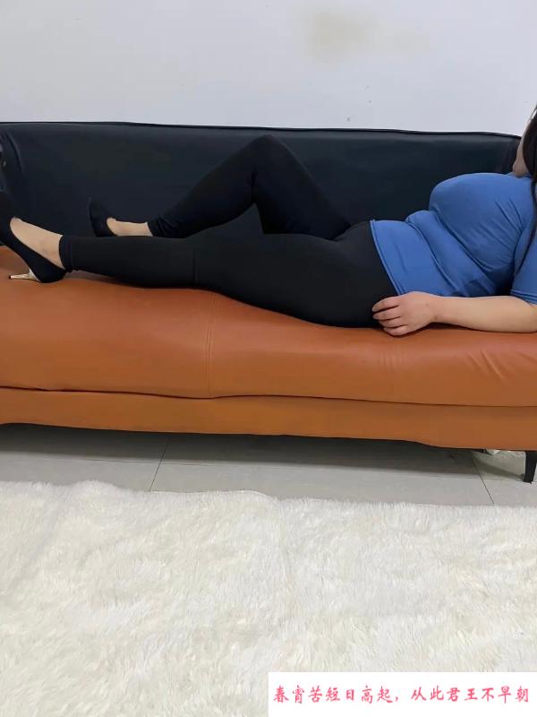 北工大地铁大屁股熟女 第3张
