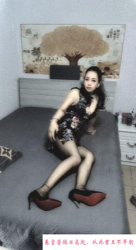 泻火苗条熟女 第1张