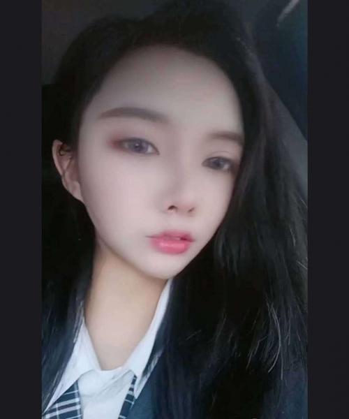 南稍门学生妹 第2张