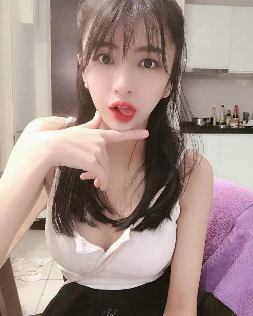 亲身体验兼职小妹臀翘多水 第3张