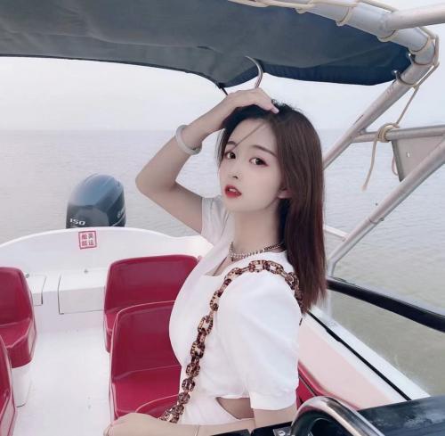 活泼开朗很有女友的感觉 第1张