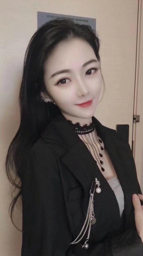 体验一个调皮可爱的活泼女孩 第1张