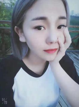 兼职水灵小妞水嫩水嫩的 第1张