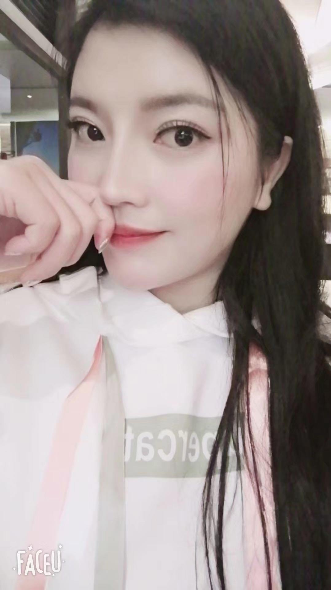 气质佳美女迪丽热巴——李子坝佳佳 第3张