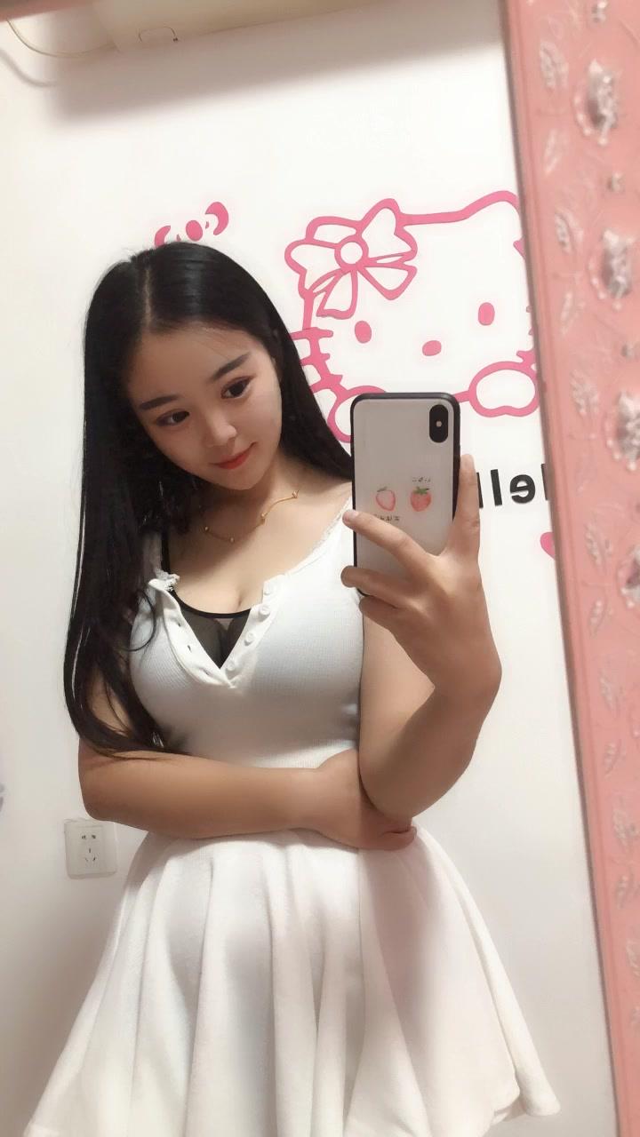 19岁妙龄女孩田心 第1张