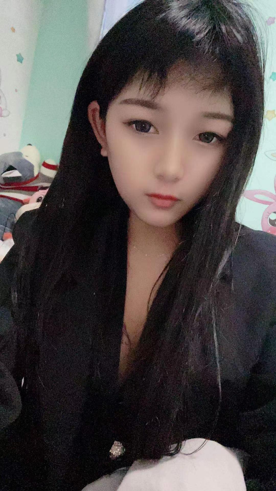 年轻的妹子，自己调教 第1张