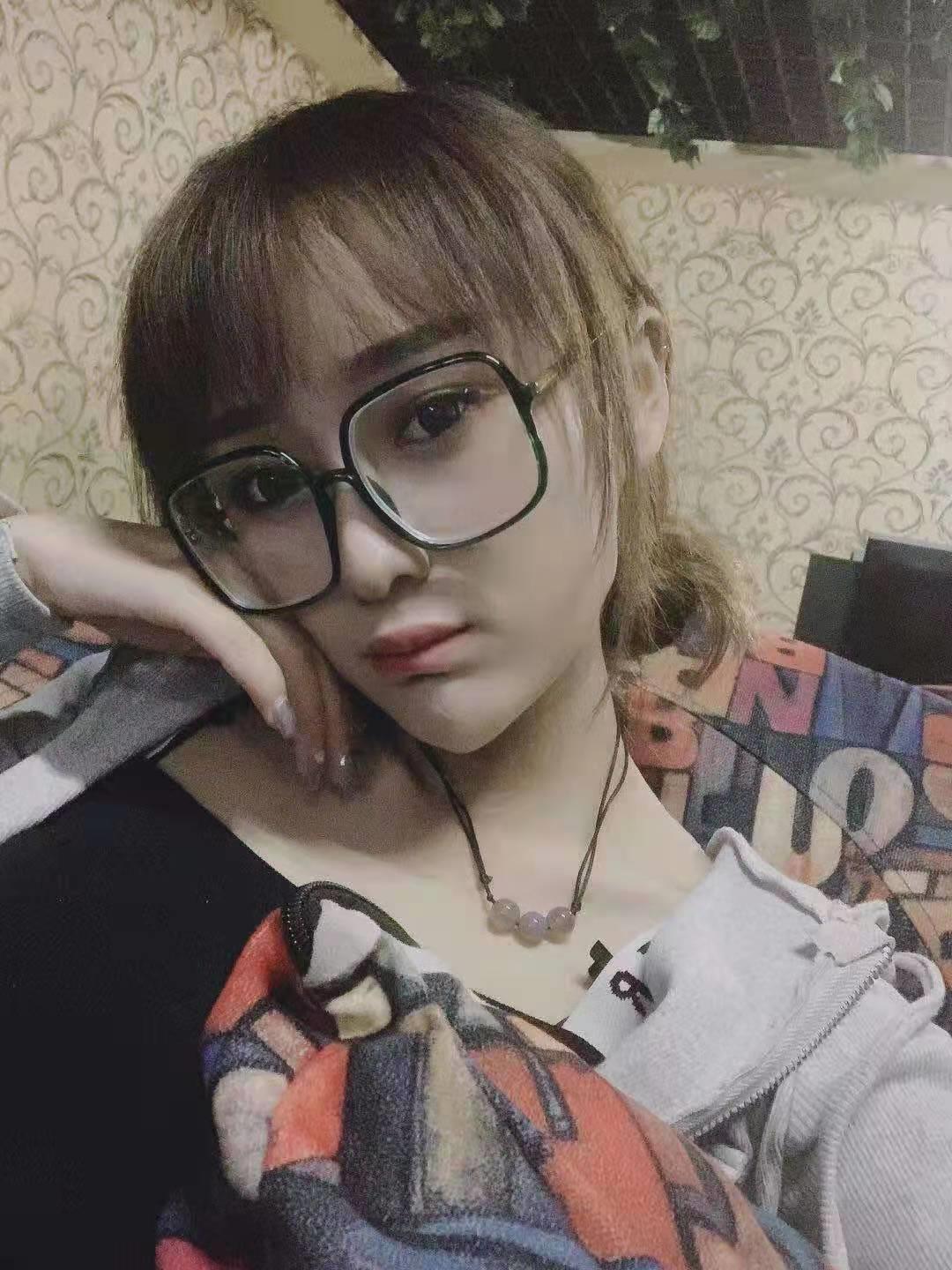90后苗条妹子 第1张