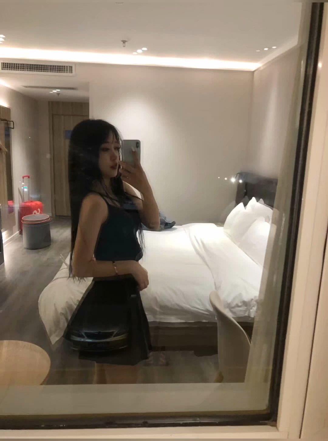 推荐一个害羞的萌萌的验证过的妹子，难得 第2张