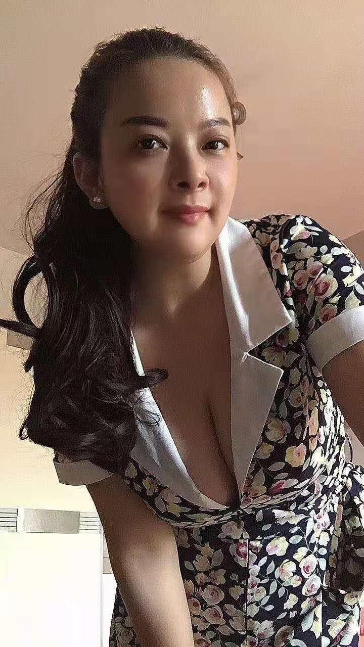 李家沱丰满少妇 第3张