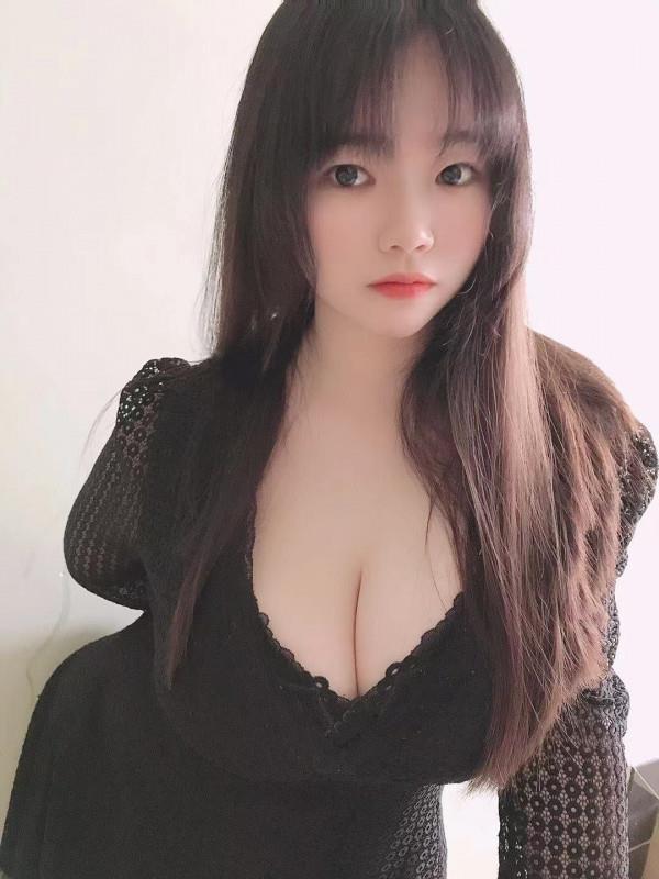 天河胸大的娇姐姐 第1张