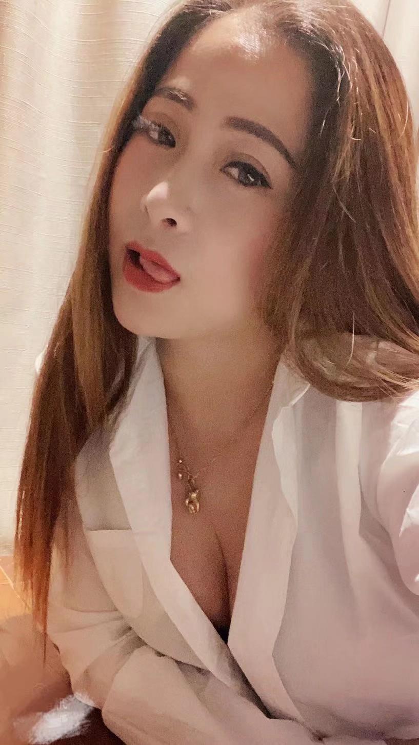 徐汇小活妹子 第1张