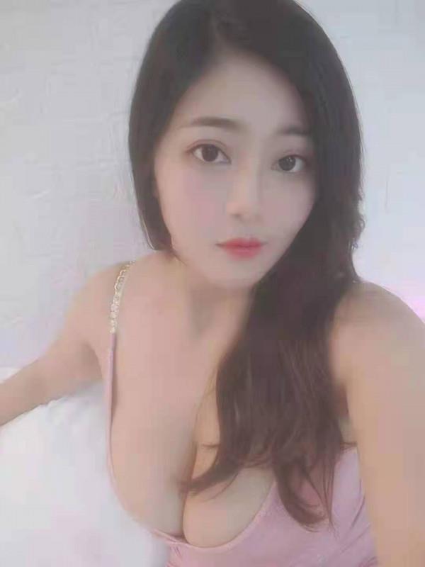前明珠大奶美女茉莉 第1张