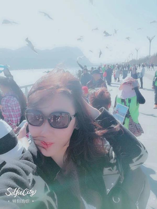 胸大美腿丝袜 第1张