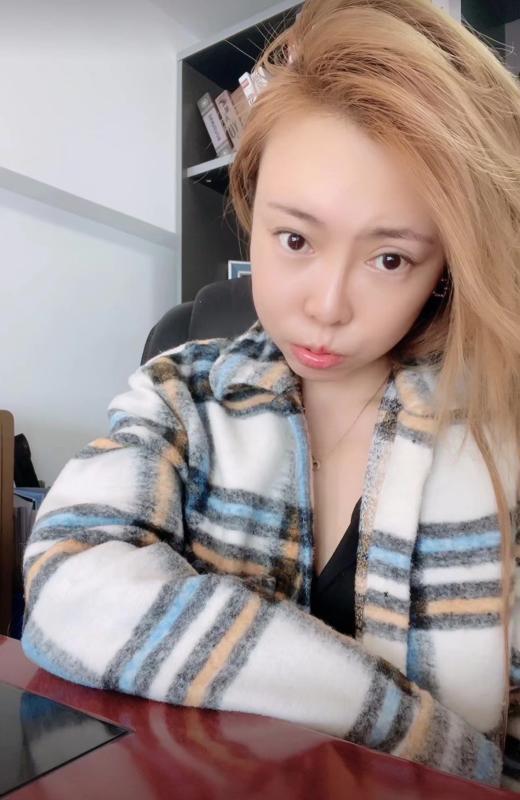 崂山兼职女 第1张