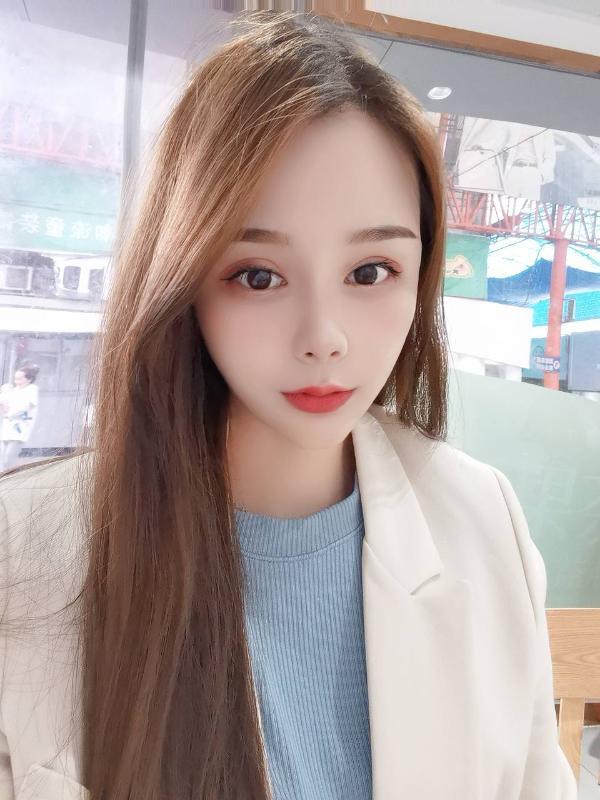 刚来广州的性感小嫩妹 第3张