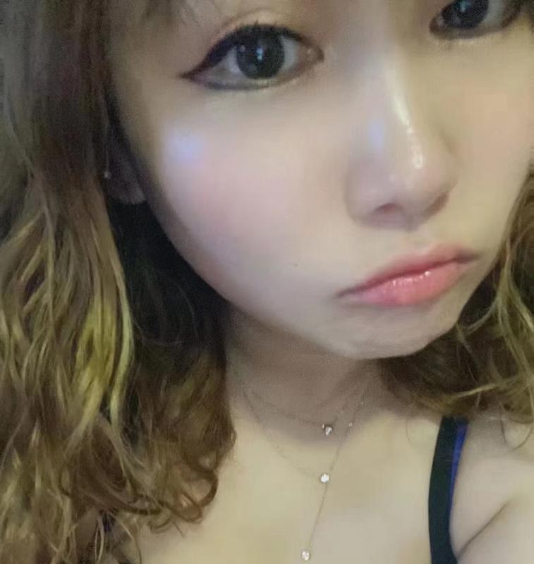 巨乳骚姐姐 第1张