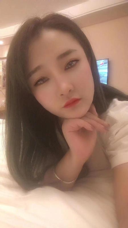 大奶轩轩 第1张