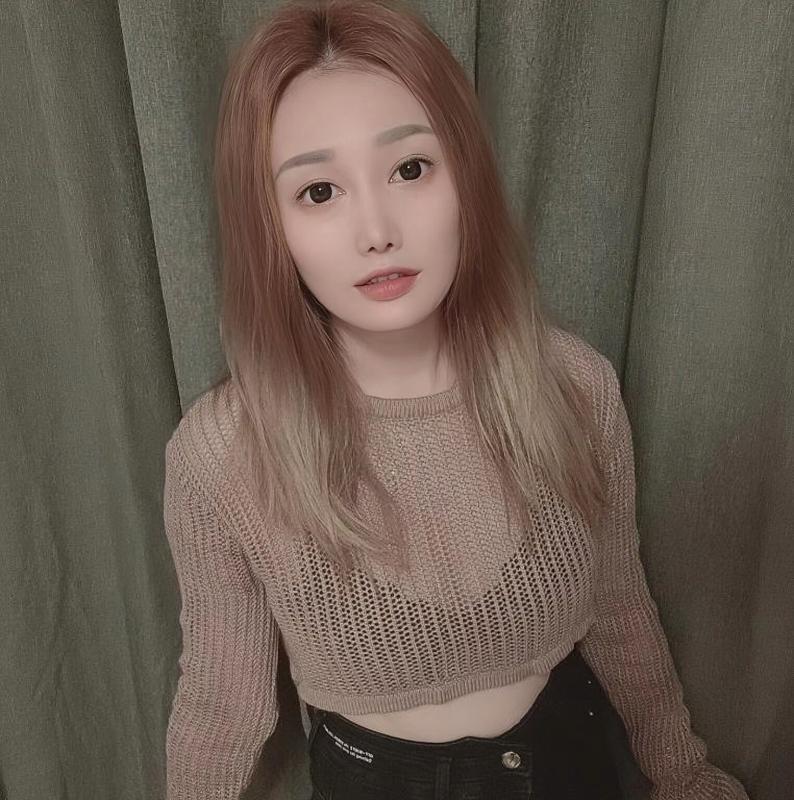 花香奶酪小姐姐 第2张
