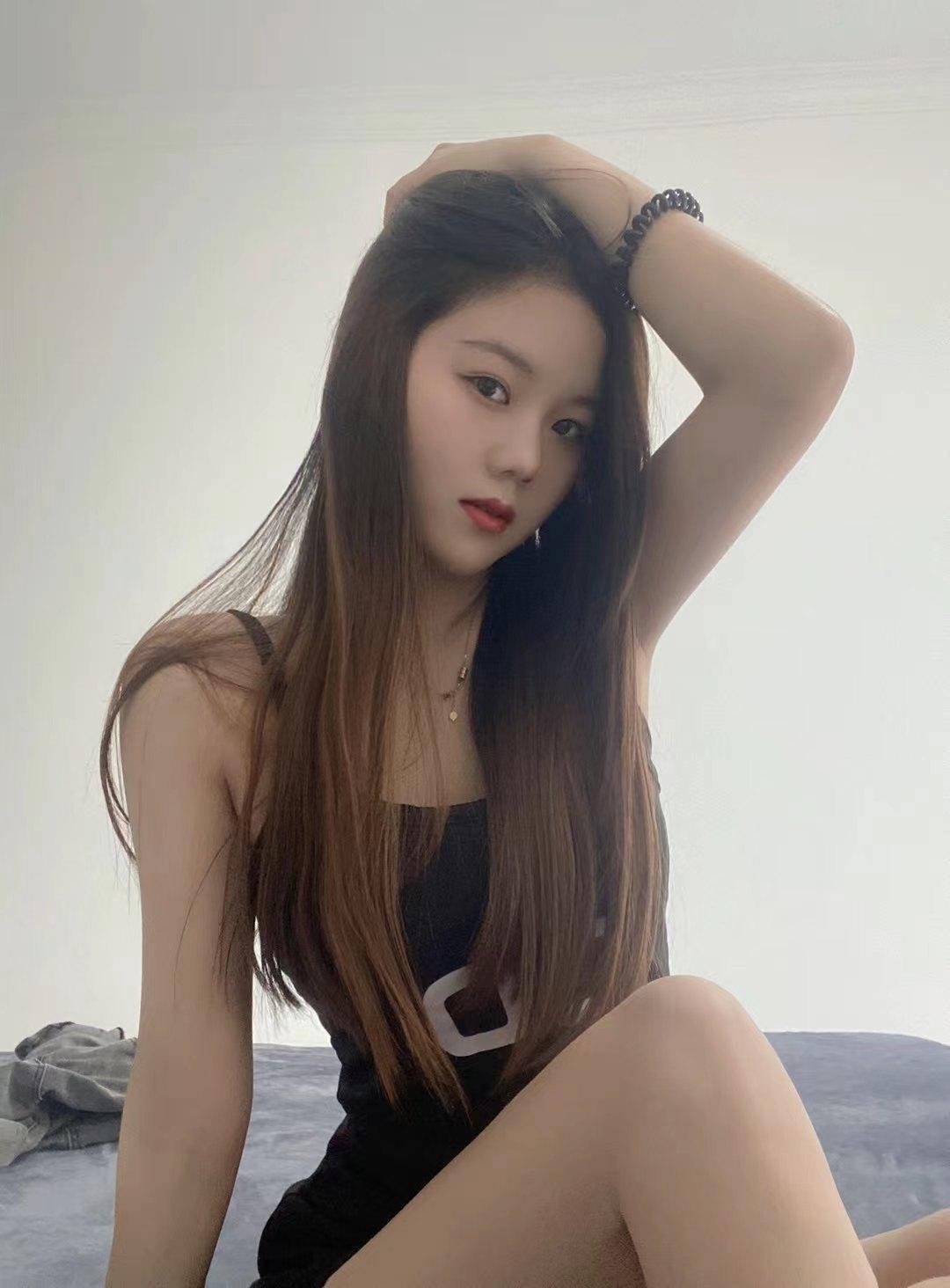 邻家小妹,总体感觉不错,颜控身材控可以冲 第2张