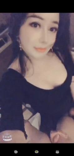 胸大皮肤好的熟女 第1张