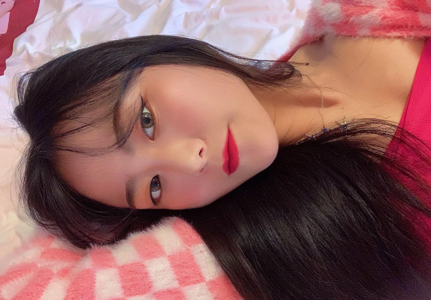 历下区长腿丝袜妹子，服务温柔热情 第2张