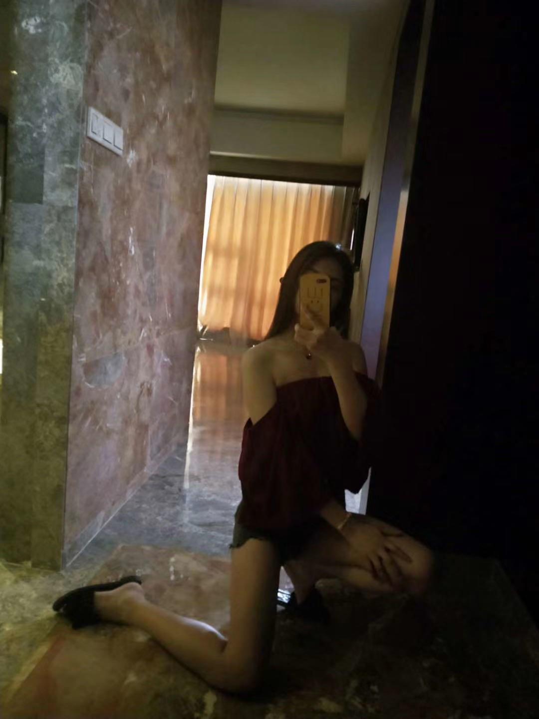 亚身材超级好小姐姐外围的身材路边的价性价比超高 第1张
