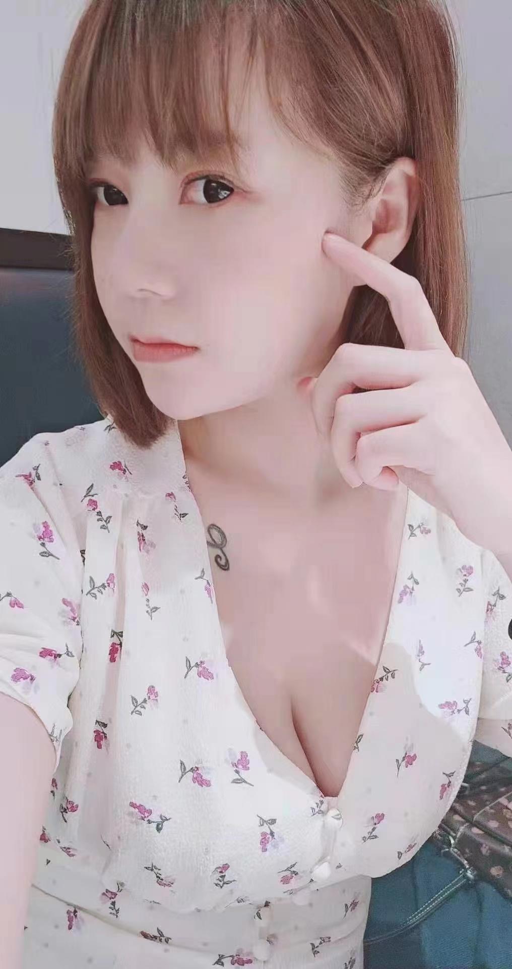 七月妹子,小女友的代入感 第1张
