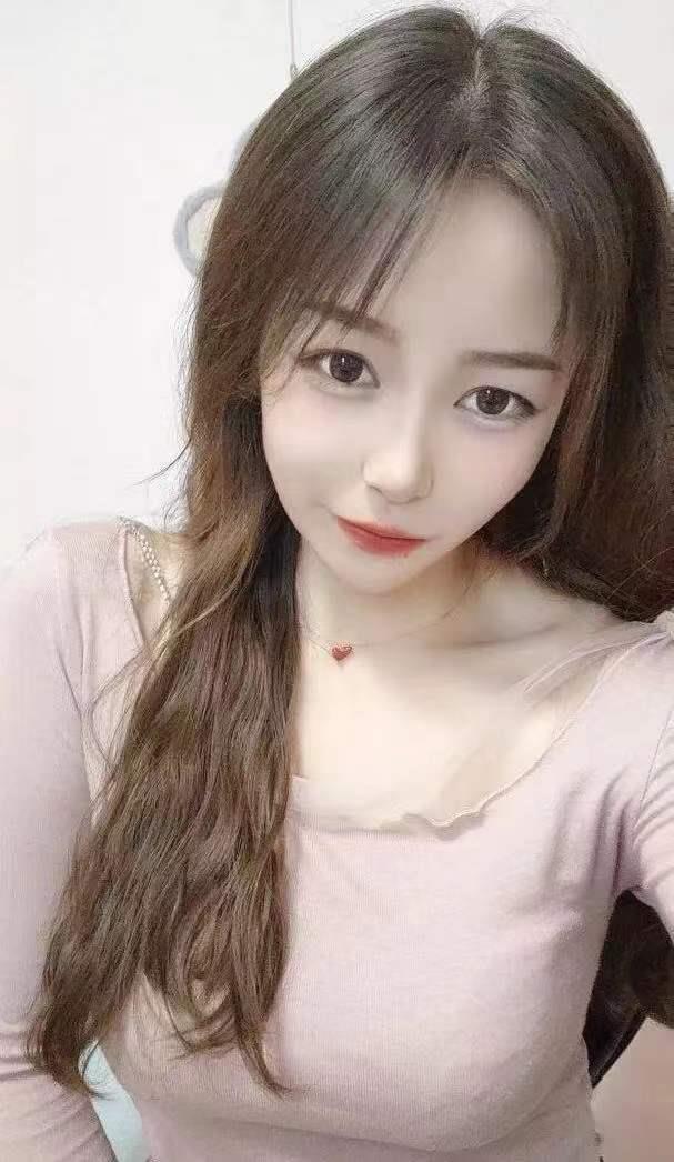 虹口的漂亮妹子，有的时候漂亮就够了 第2张
