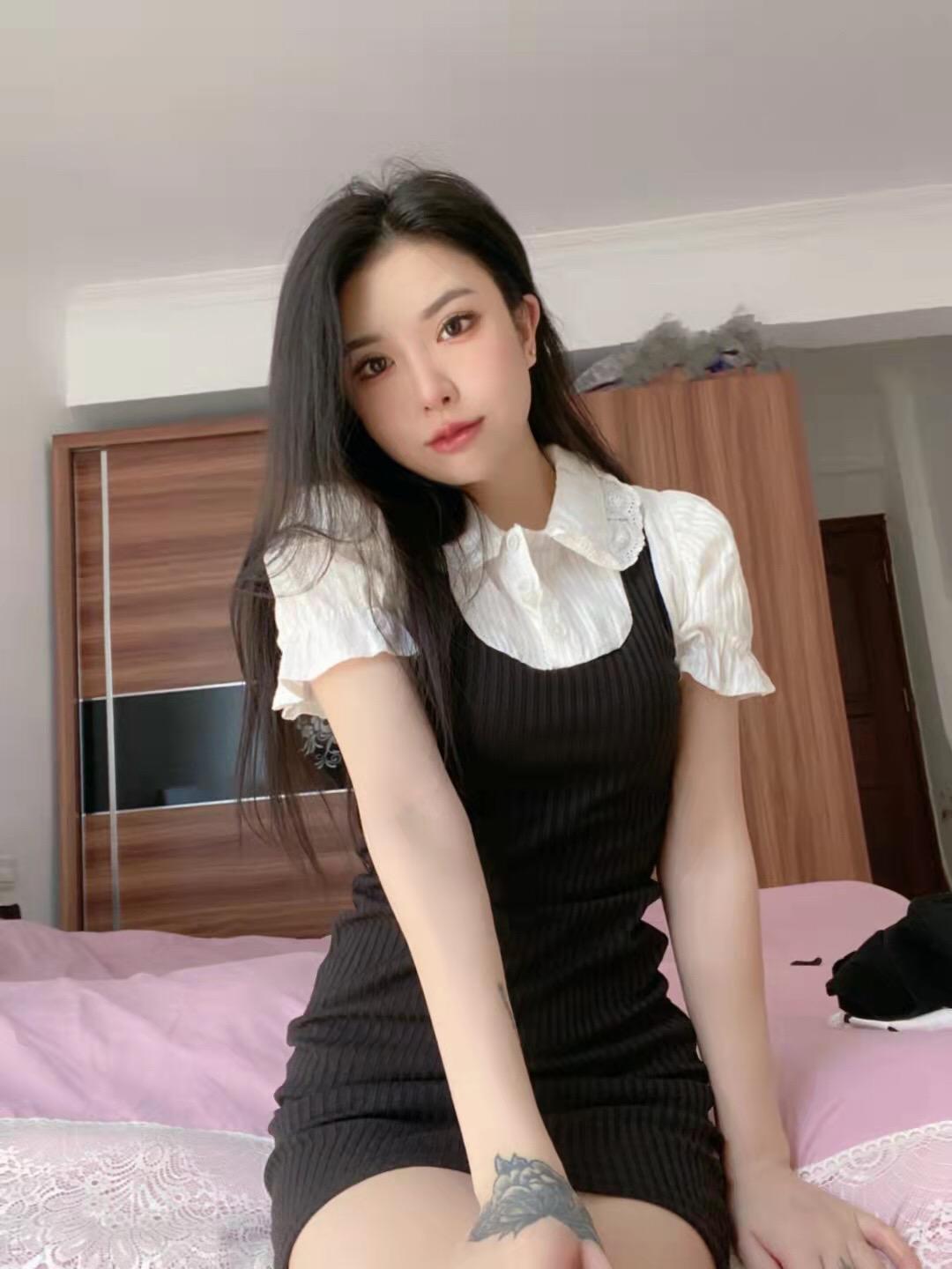 美女亚希，身材给力，屁股给力，制服可选 第4张