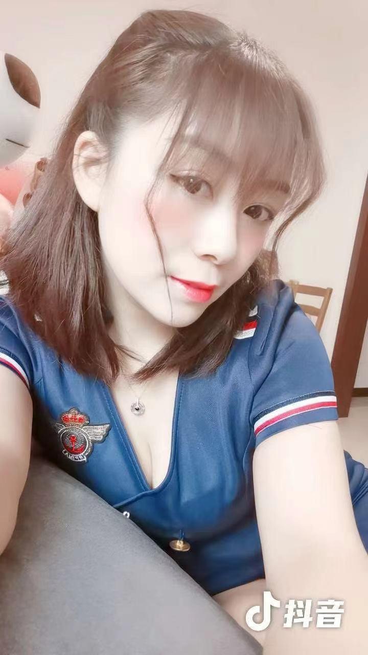 广渠门附近身材很好的妹子 第1张