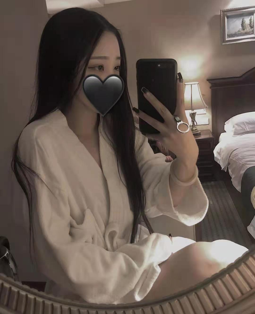 横塘路附近水嫩小妹,佛系少女 第2张