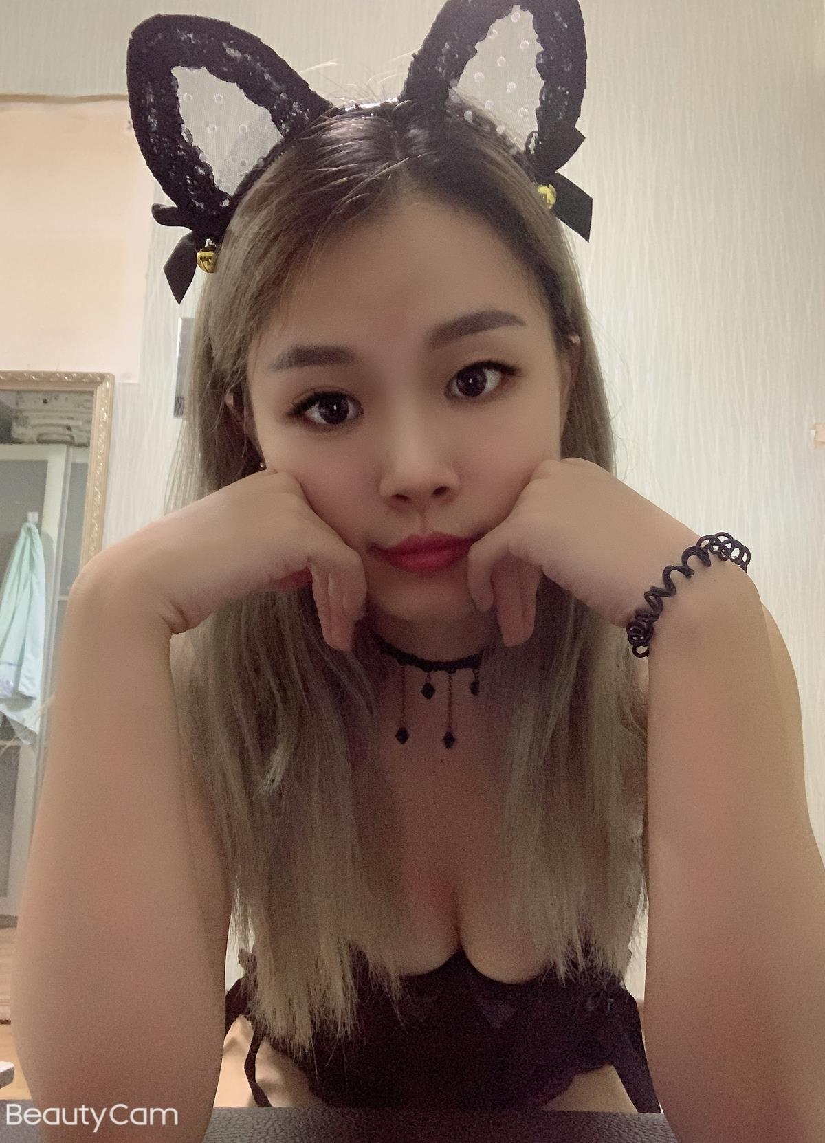 海珠素颜小依依 第2张