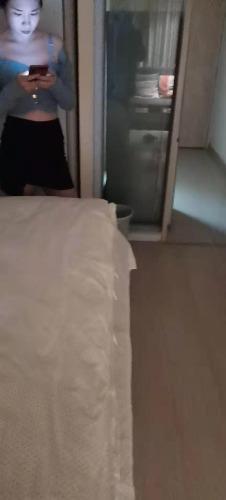 本地少妇100快餐 第1张