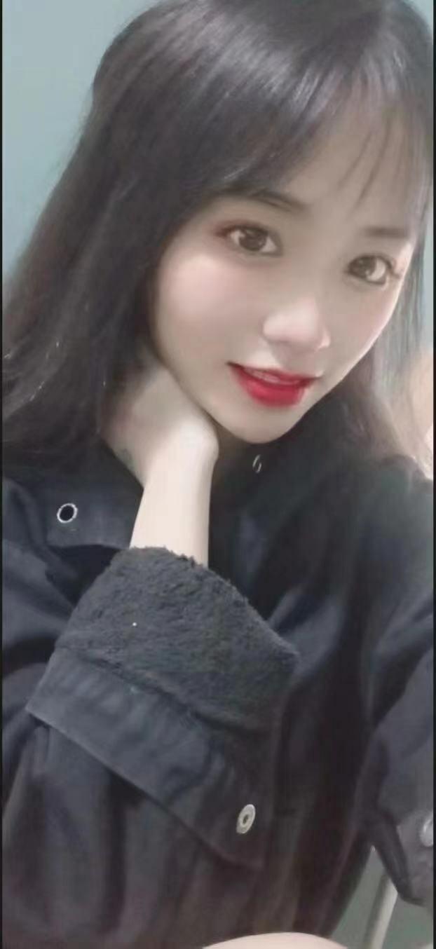 01年小妹妹，高颜值好身材 第1张